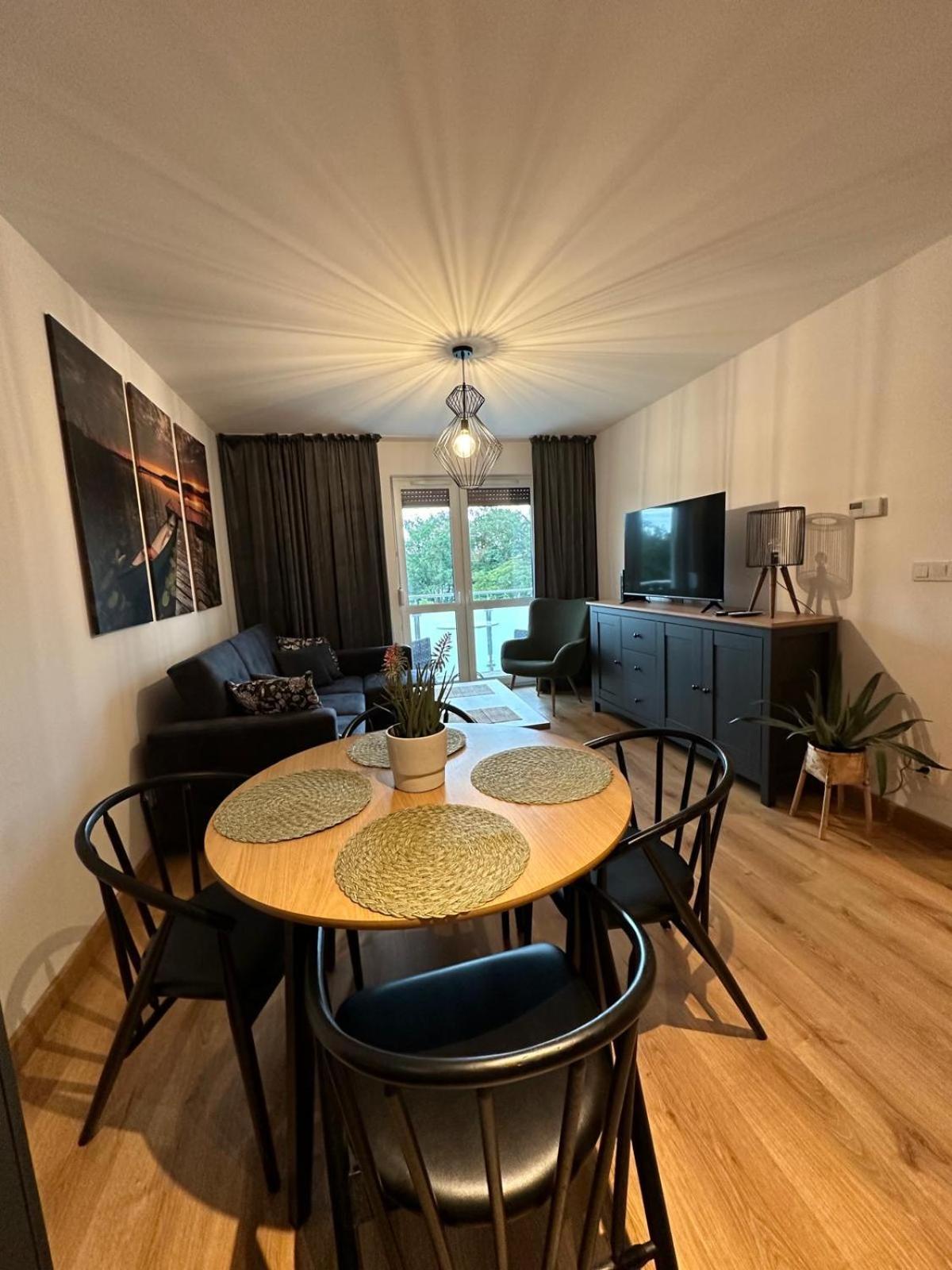 Apartament 25 Rowery, Spacery W Dolinie Baryczy - 5D Apartamenty ミリチ エクステリア 写真